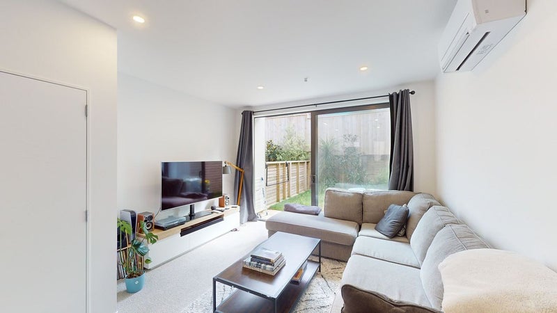 34 Palm Grove, Berhampore, Wellington - Carousel 2