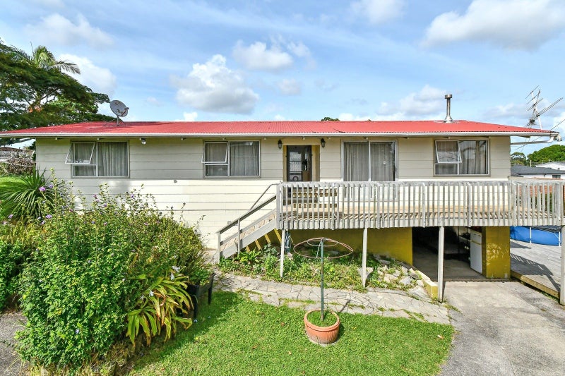 13 Lismore Place, Papatoetoe, Auckland - Carousel 2