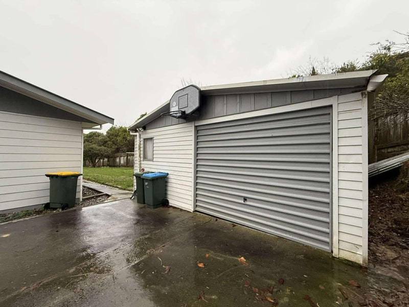 18 Thimble Lane, Whitby, Porirua - Carousel 28