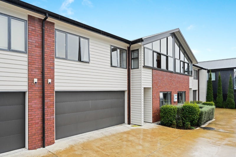 5/15 Cook Street, Hamilton East, Hamilton - Carousel 1