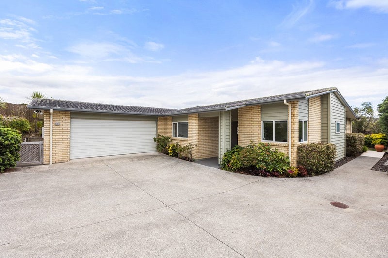 10 Beachwood Drive, Hatfields Beach, Orewa - Carousel 1