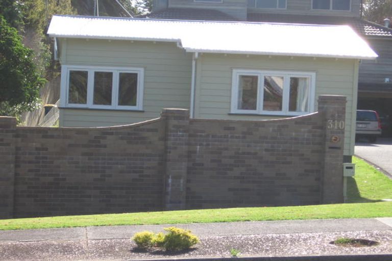 310 Beach Road, Campbells Bay, Auckland - Carousel 1