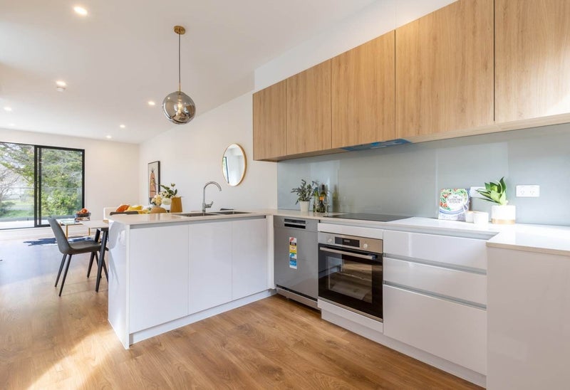 18/26 Springvale Drive, Fairview Heights, Auckland - Carousel 2