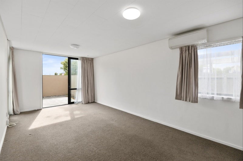 1A Bealey Avenue, Merivale, Christchurch - Carousel 2