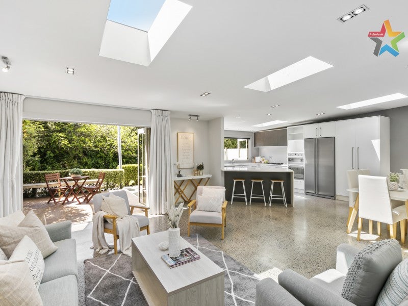 9 Huia Street, Petone, Lower Hutt - Carousel 2