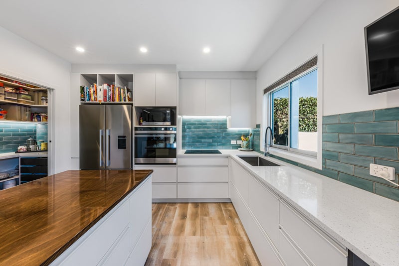 15 Makete Crescent, Hobsonville, Auckland - Carousel 2