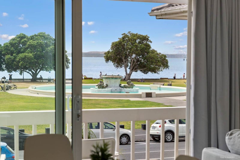 3/39 Tamaki Drive, Mission Bay, Auckland - Carousel 1