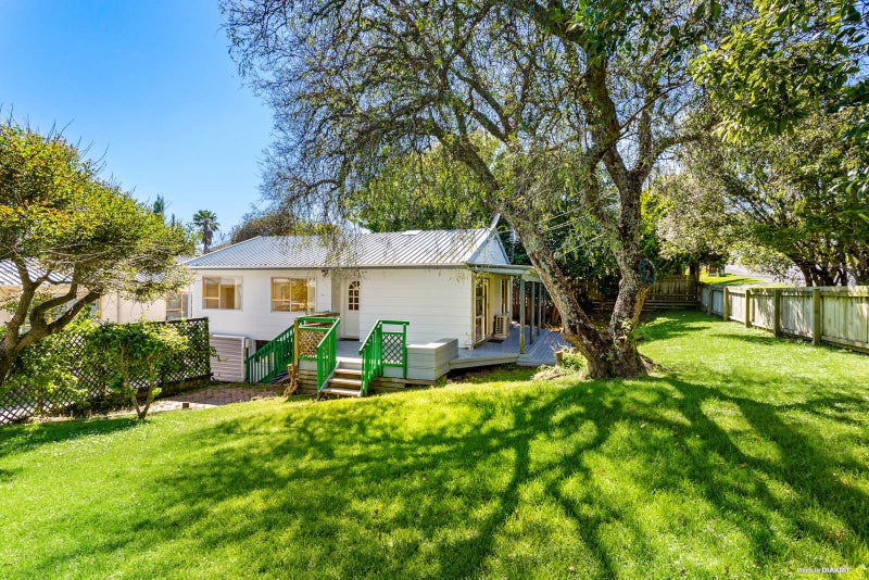 1/23 Aeroview Drive, Beach Haven, Auckland - Carousel 1