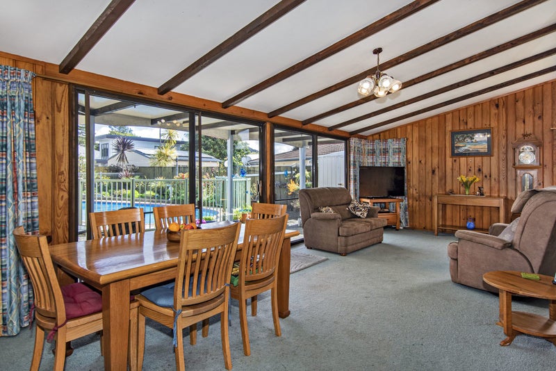 9 Lincoln Place, Kamo, Whangarei - Carousel 2