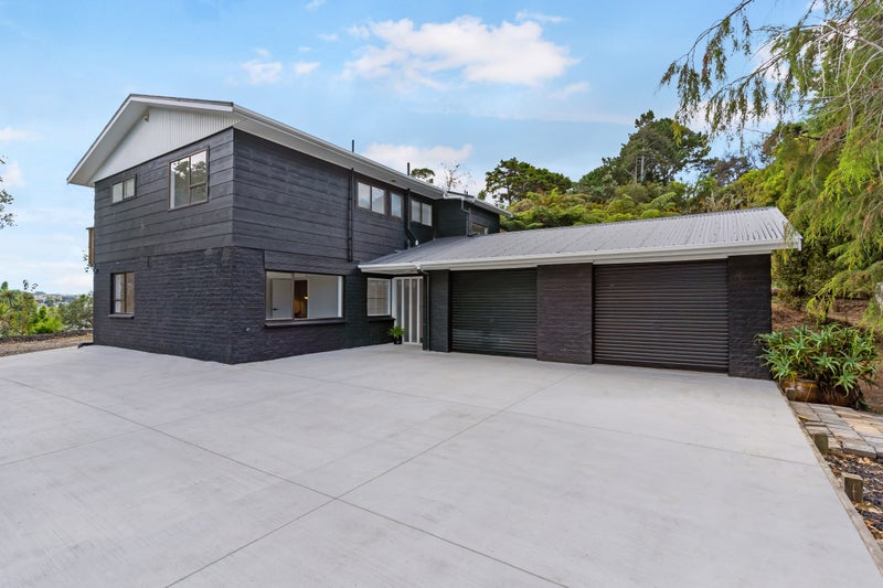 5 Kukupa Road, Sunnyvale, Auckland - Carousel 2