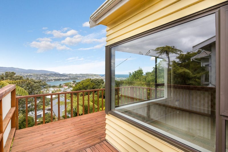 30 Ariki Road, Hataitai, Wellington - Carousel 1