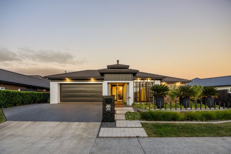 16 The Meadows Drive, Flagstaff, Hamilton - Carousel 1