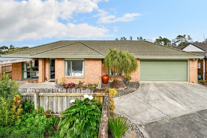 7A Carnoustie Drive, Wattle Downs, Auckland - Carousel 1