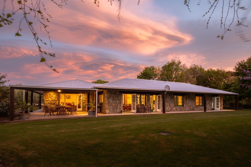 201 New Renwick Road, Burleigh, Blenheim - Carousel 1