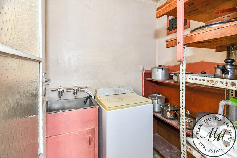 82 Clayton Avenue, Otara, Auckland - Carousel 19