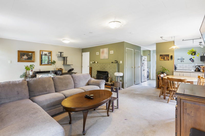 1/48 Cruickshank Road, Clouston Park, Upper Hutt - Carousel 1