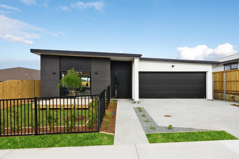 42 Vintry Drive, Huapai, Kumeu - Carousel 1