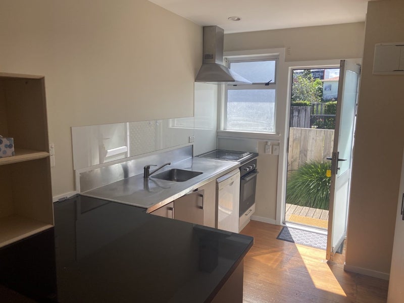 5/51 Heretaunga Avenue, Te Papapa, Auckland - Carousel 8