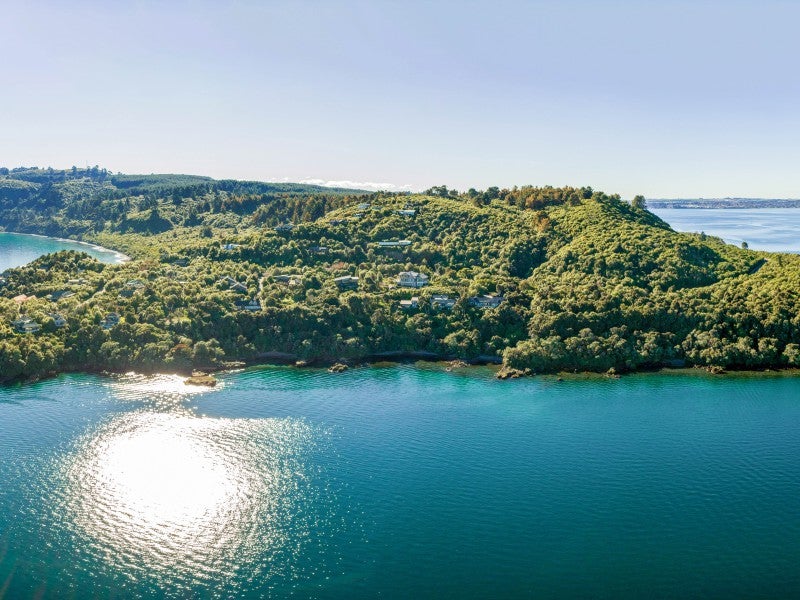 45 Whakamoenga Point, Acacia Bay, Taupo - Carousel 2