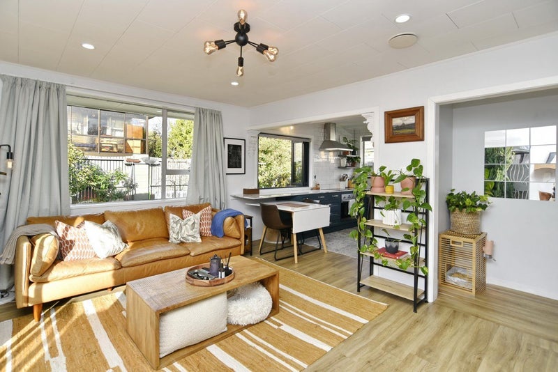 2/144 Main North Road, Papanui, Christchurch - Carousel 1