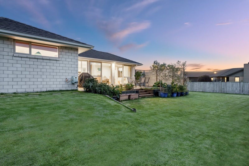 190 Rowesdale Drive, Ohauiti, Tauranga - Carousel 1