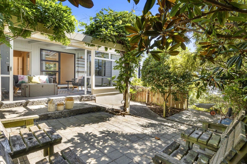 1 King George Street, Broad Bay, Dunedin - Carousel 2