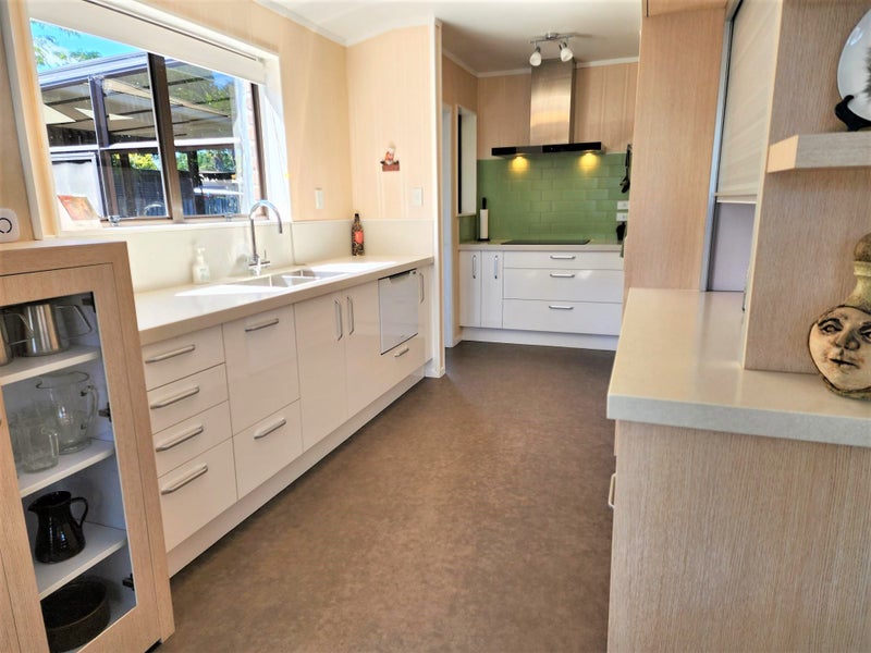 8 Oak Place, Whakatane, Whakatane - Carousel 2