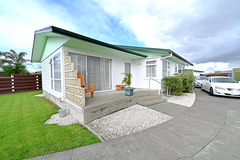 31 Henley Crescent, Pirimai, Napier - Carousel 1