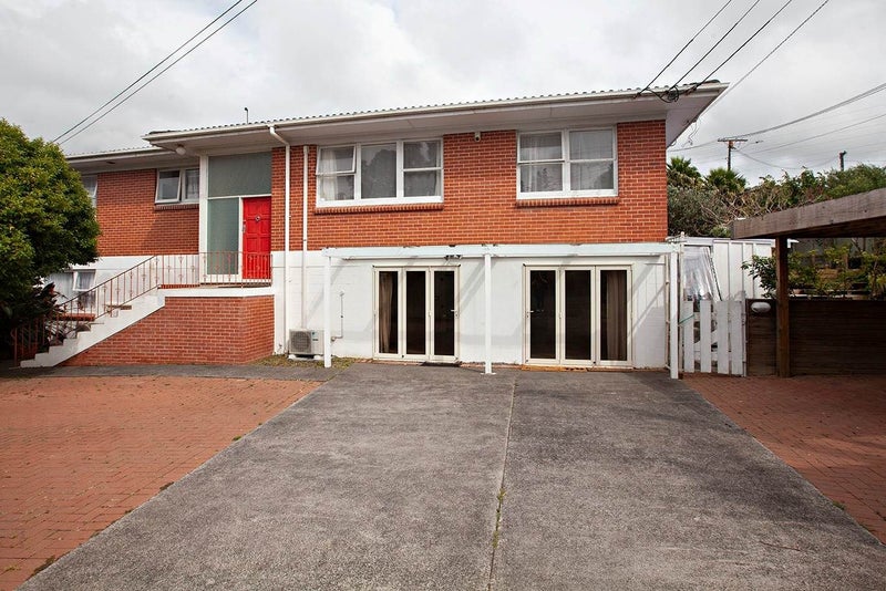 42 Frederick Street, Hillsborough, Auckland - Carousel 2