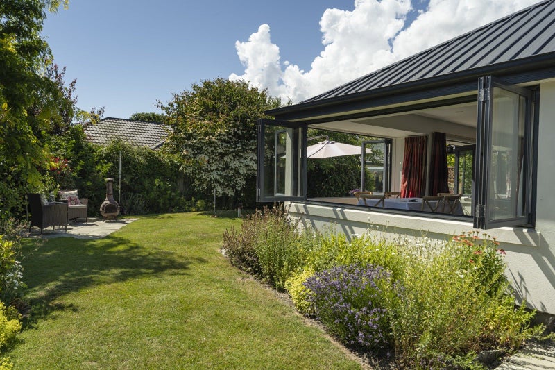 59 Howards Drive, Lake Hayes, Queenstown - Carousel 2