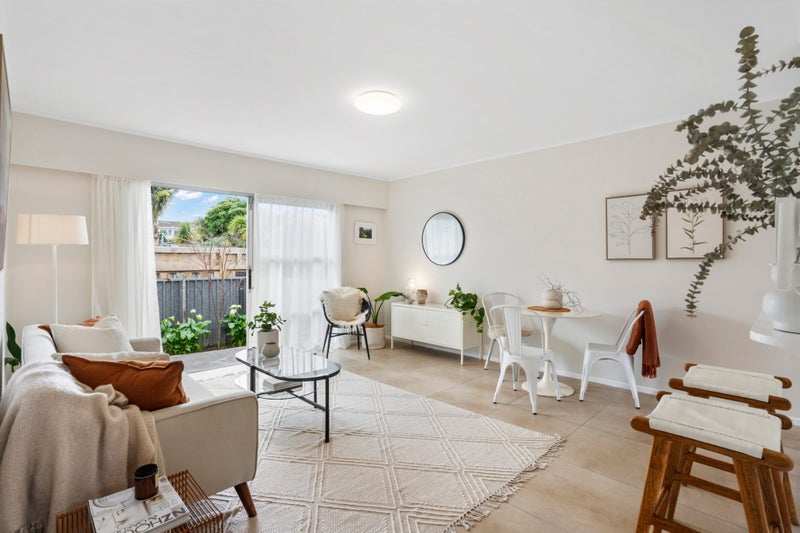 3/32 Fowlds Avenue, Sandringham, Auckland - Carousel 2