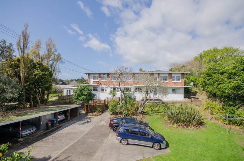 4/0 Mountain View Road, Western Springs, Auckland - Carousel 1