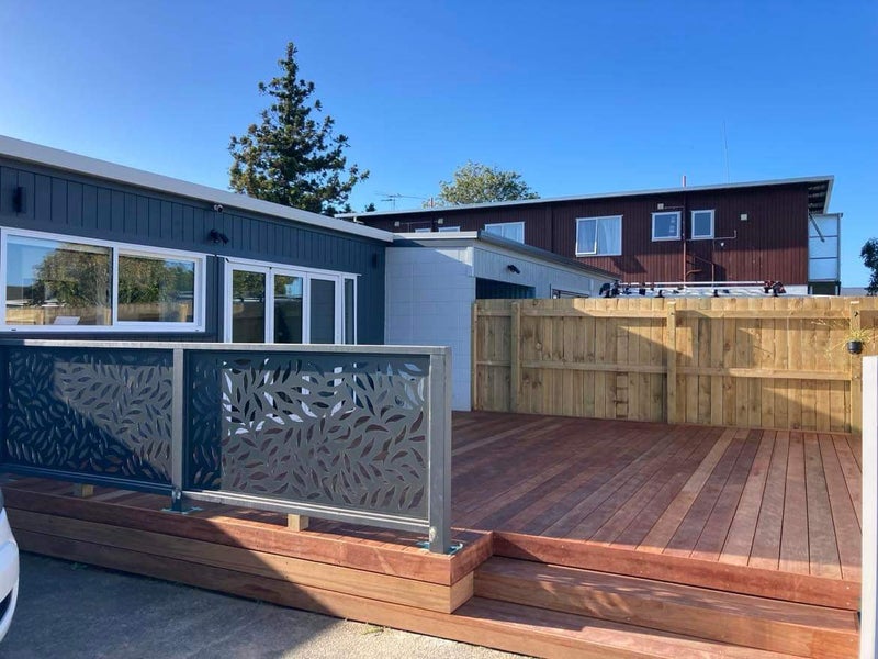 3/4 Cruickshank Crescent, Meadowbank, Auckland - Carousel 1