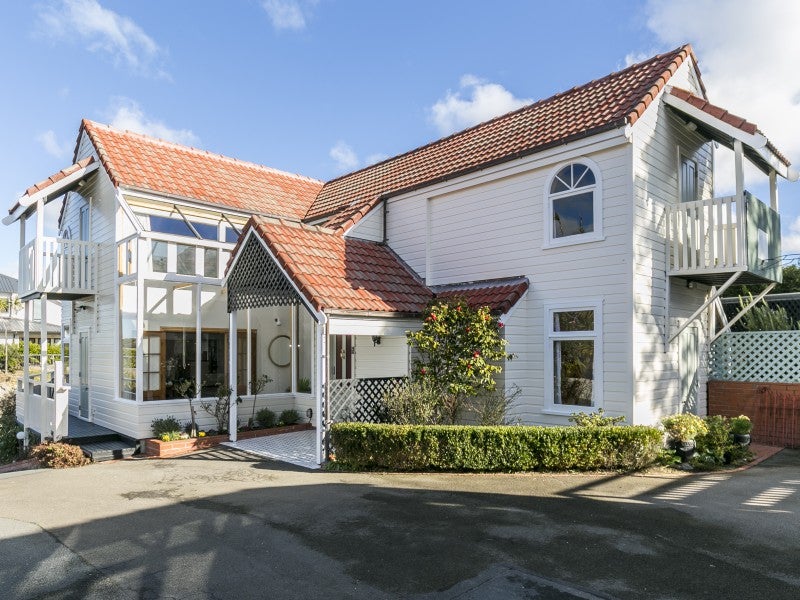 4 Inverell Way, Seatoun, Wellington - Carousel 2