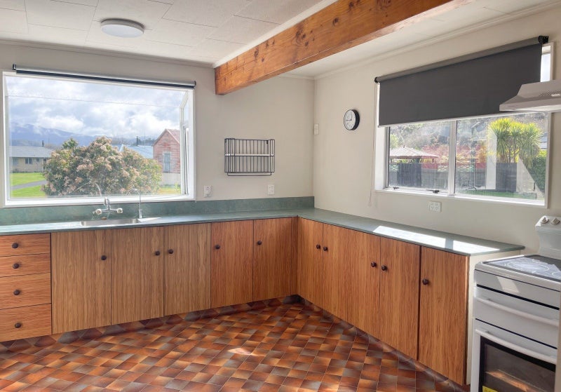 31 Coal Street, Reefton, Reefton - Carousel 2