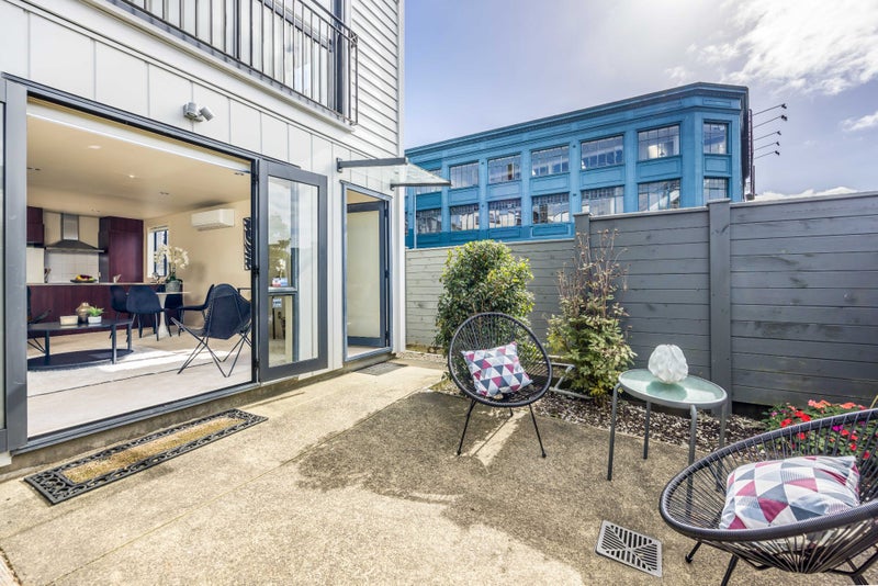 26/3 Burton Street, Grafton, Auckland - Carousel 1