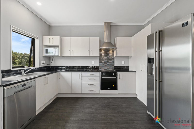 41 Becker Drive, Weymouth, Auckland - Carousel 2