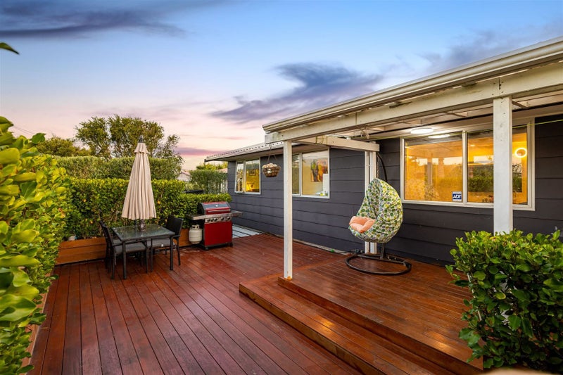 26 Parakai Avenue, Parakai, Helensville - Carousel 1