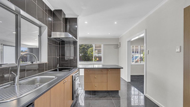 358 Blenheim Road, Upper Riccarton, Christchurch - Carousel 2