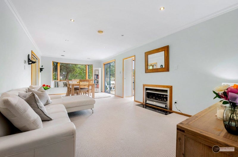 41 Poole Crescent, Wainuiomata, Lower Hutt - Carousel 2