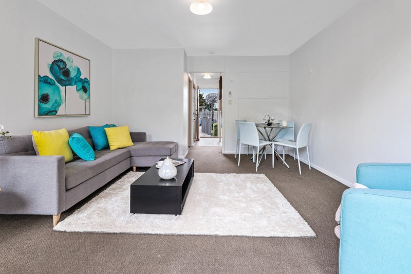 3/137 Olliviers Road, Phillipstown, Christchurch - Carousel 1