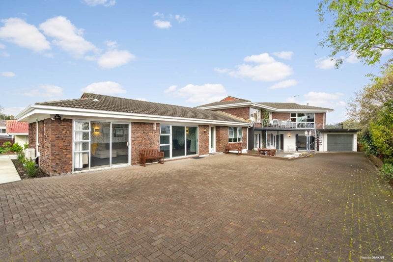 4220A Great North Road, Glendene, Auckland - Carousel 2