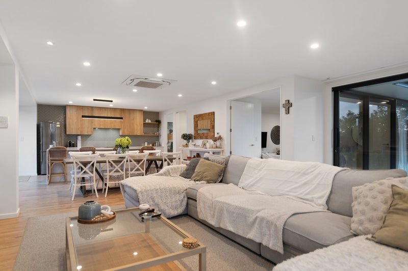 42 Katrine Drive, Burwood, Christchurch - Carousel 2