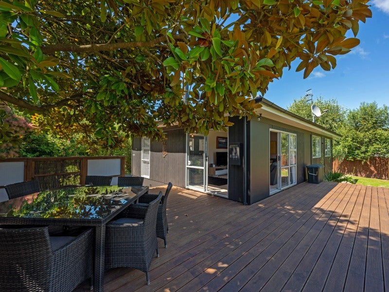 17 Irwin Place, Taupo - Carousel 2