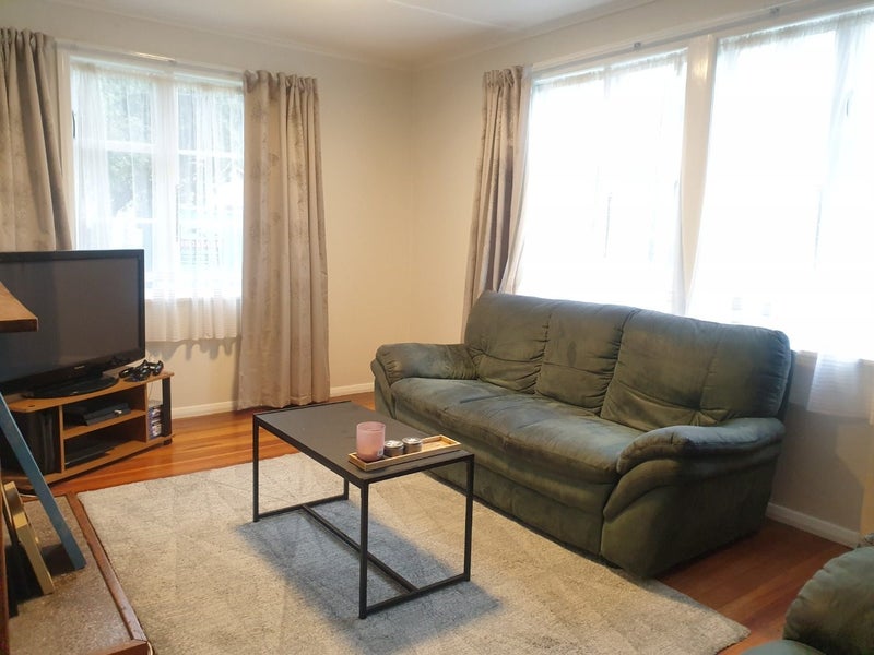 20 Lockwood Crescent, Taita, Lower Hutt - Carousel 2