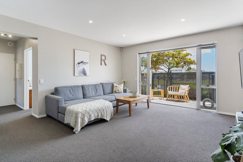 5/29 Haven Drive, East Tamaki, Auckland - Carousel 2