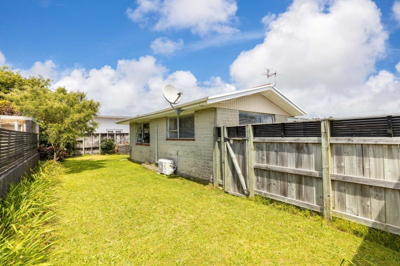 3/147 Carrington Street, Lower Vogeltown, New Plymouth - Carousel 2