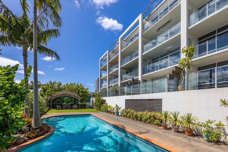 5/3 Hamilton Road, Herne Bay, Auckland - Carousel 1