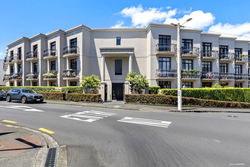 3P/6 Burgoyne Street, Grey Lynn, Auckland - Carousel 1