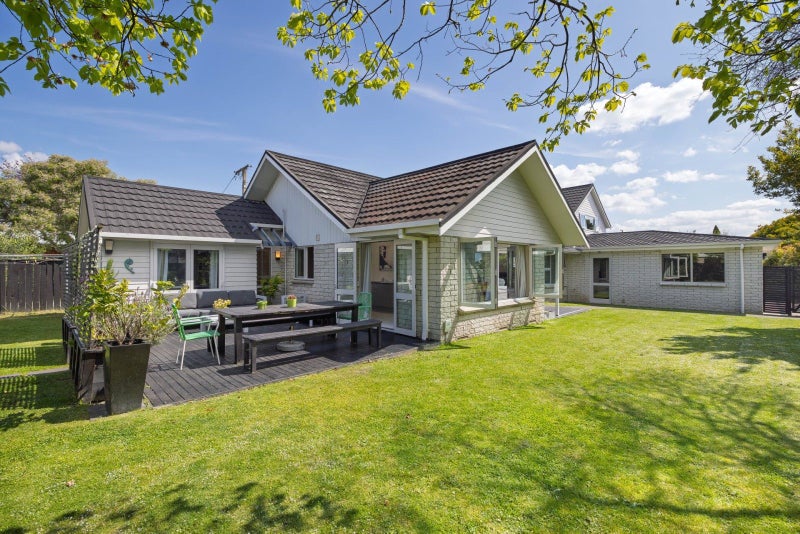 20 Myres Street, Otumoetai, Tauranga - Carousel 1
